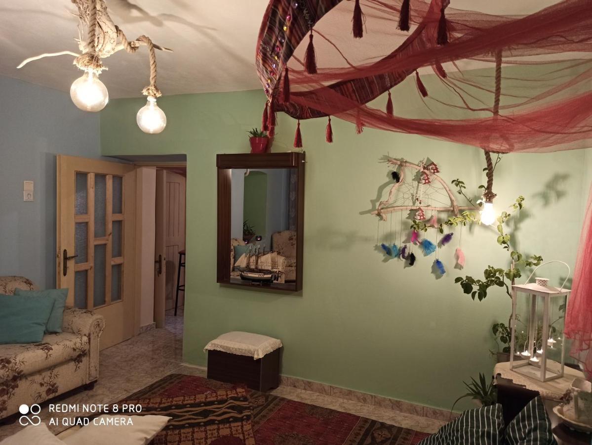 Aegina Town Traditional Lemon House ภายนอก รูปภาพ