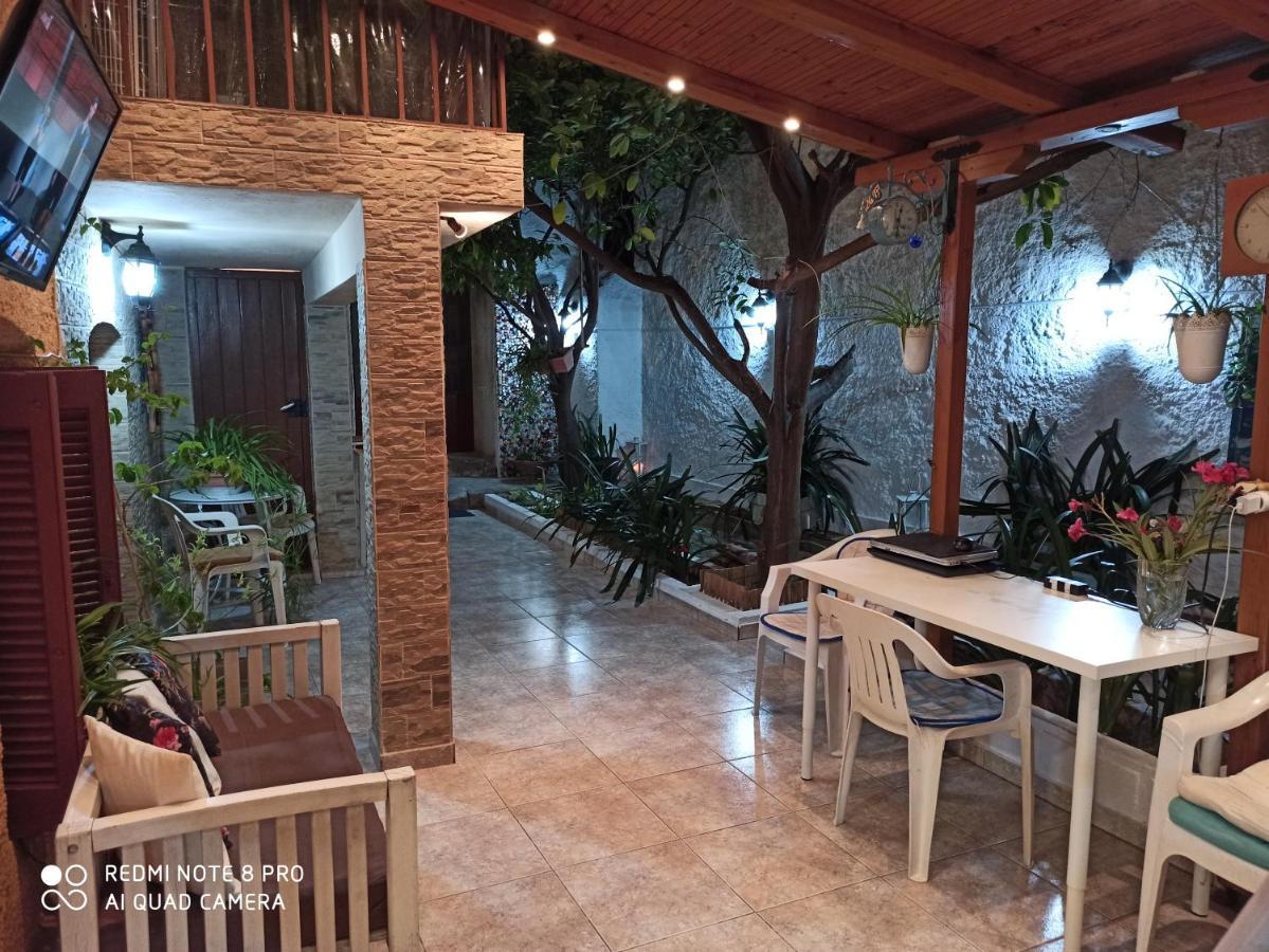 Aegina Town Traditional Lemon House ภายนอก รูปภาพ